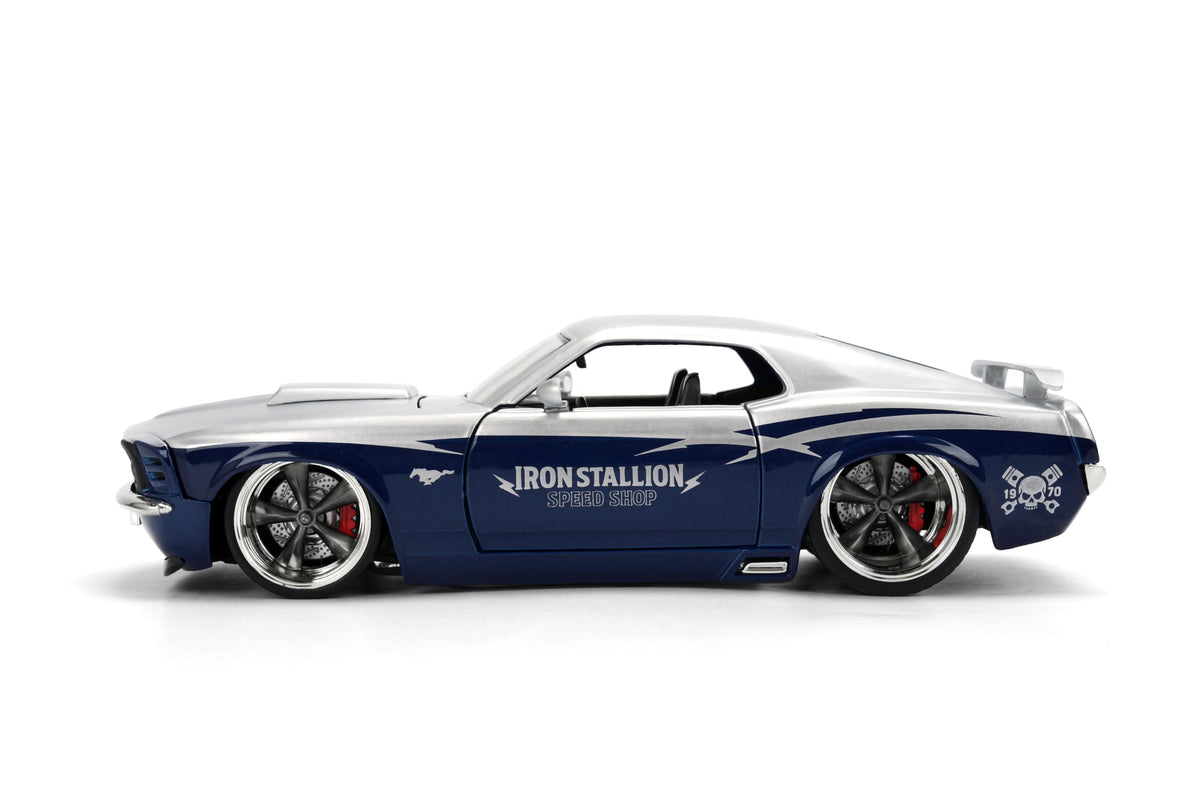 Jada Toys Bigtime Muscle 1:24 1970 Ford Mustang Boss 429 Die-cast Car – Opening Doors, Hood, Trunk, Rubber Tires(Silver/Blue)