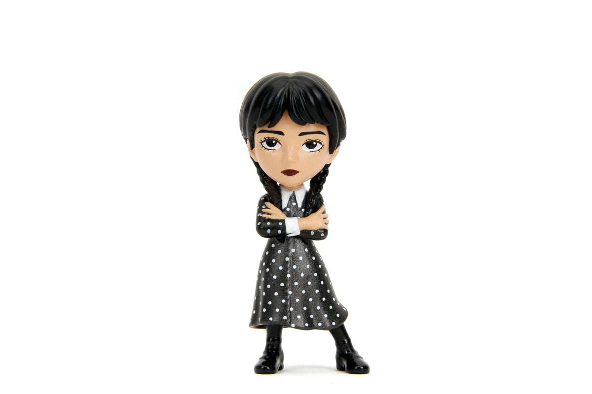 Jada Wednesday 2.5" Metalfigs 4-Pack – Durable Die-Cast Collectible Figurines – Includes Wednesday, Enid, Thing, Morticia – Ages 8+ – Vibrant Color Details, for Collectors & Fans