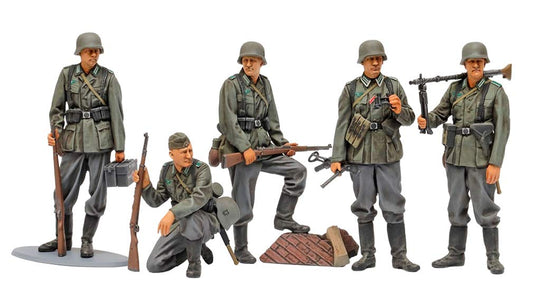 Tamiya 35371 1/35 German Infantry Set Mid WWII – Toy