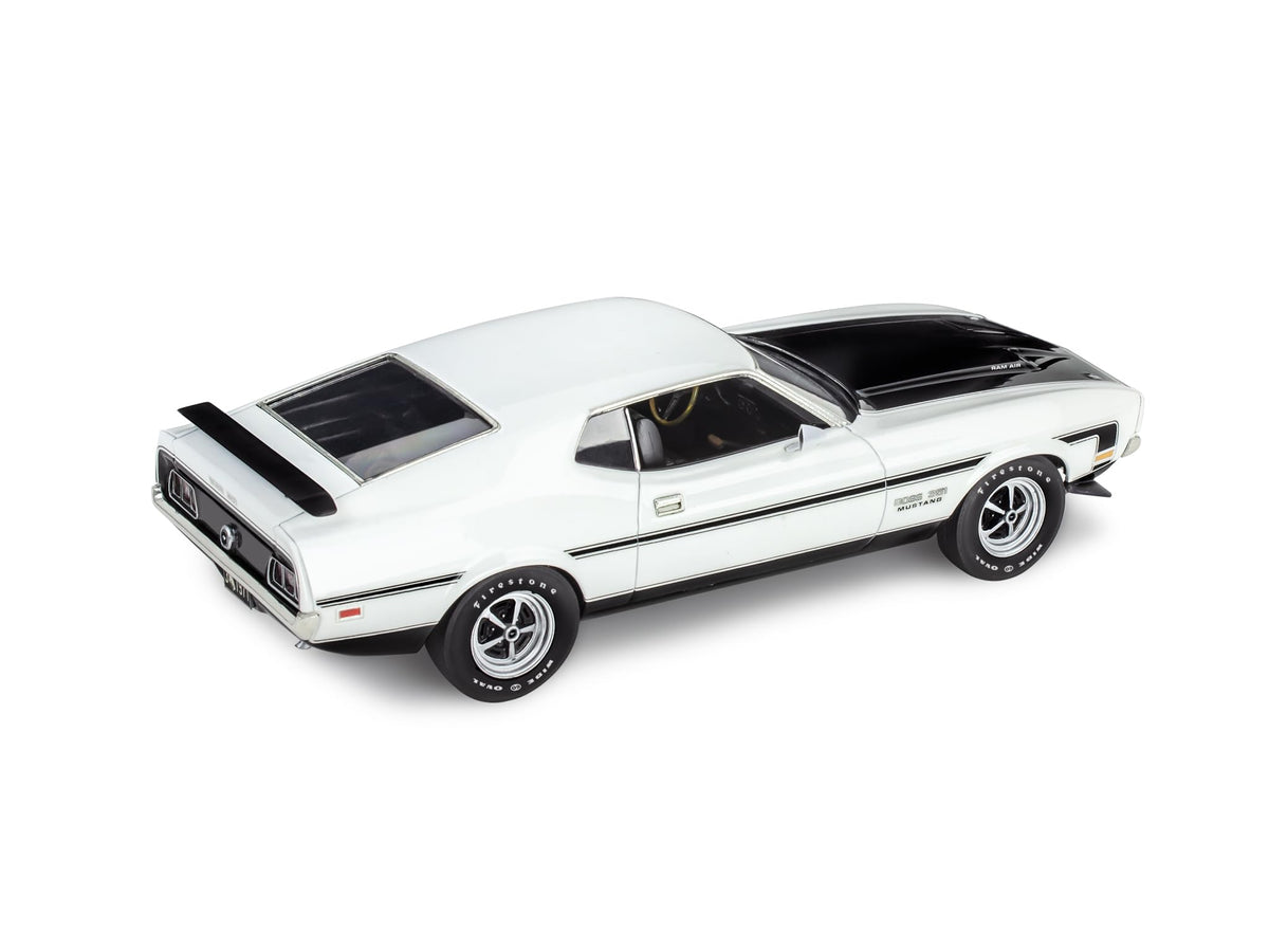 Level 4 Model Kit 1971