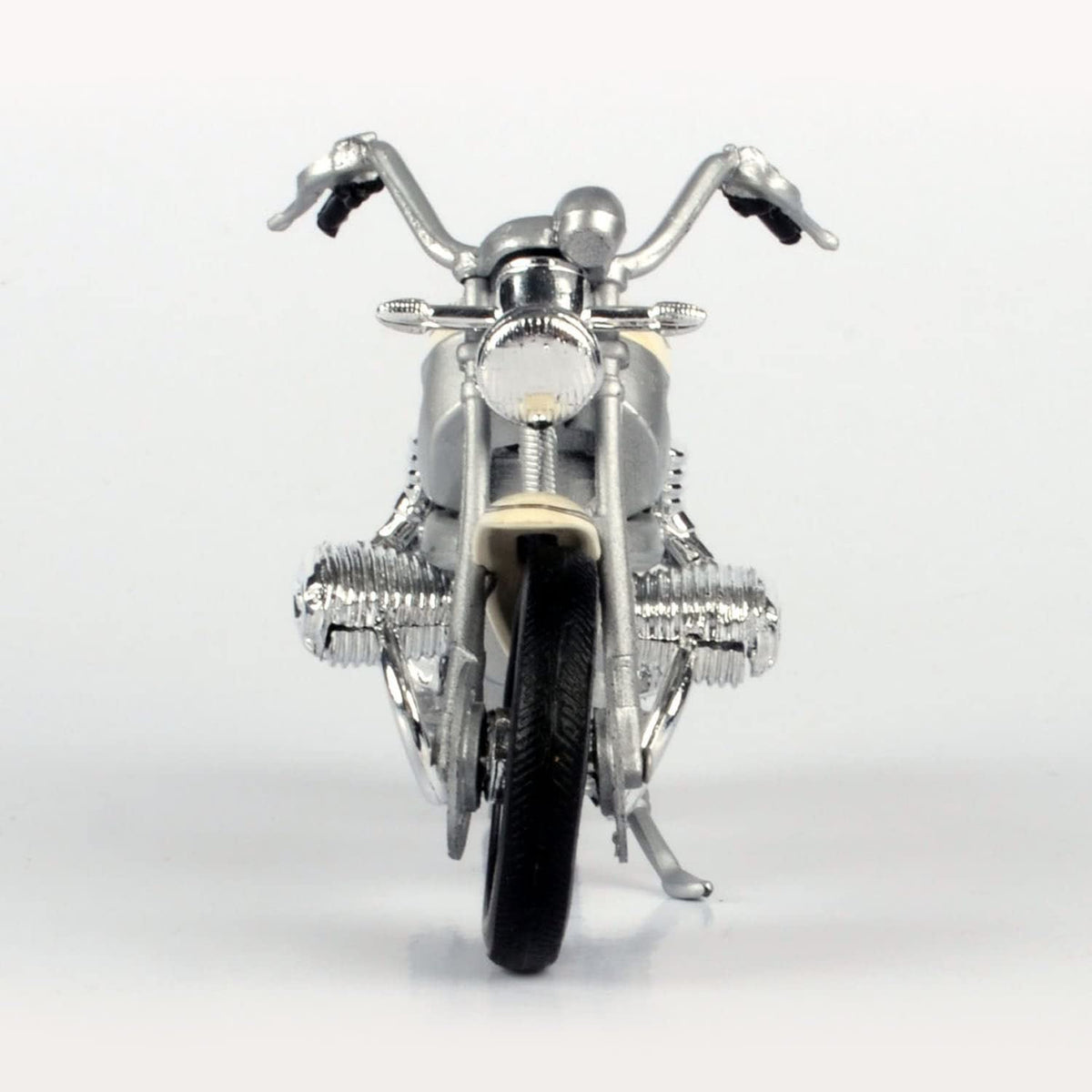 Motormax James Bond BMW R1200C Model Bike Motorcycle Tomorrow Never Dies 007 Edition 79845