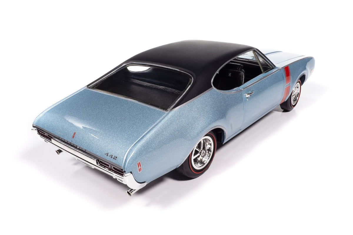 American Muscle 1968 Oldsmobile Holiday Coupe 442 Hemmings Muscle Machines - Code F Teal Frost 1/18 Scale Diecast
