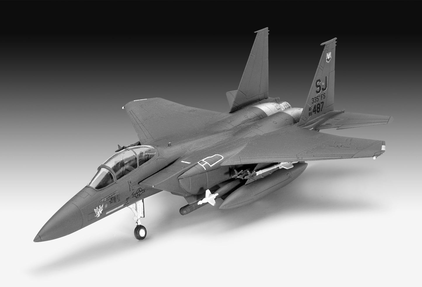 Revell ドイツレベル 1/144 F-15E プラモデル