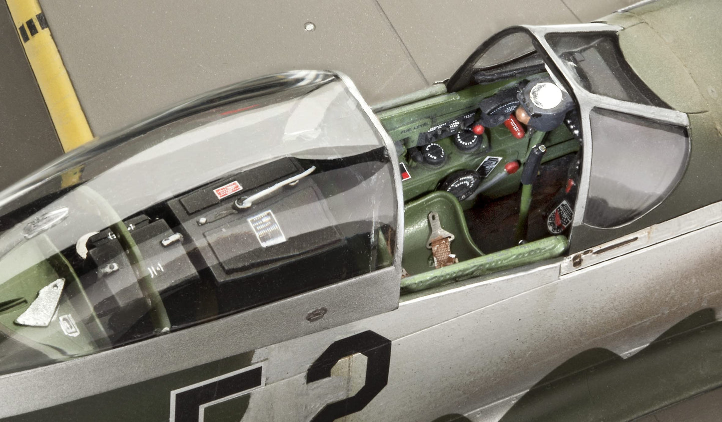 Revell 03944 - P-51D Mustang 1: 32 Scale